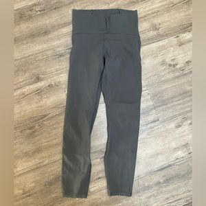 Lululemon Train Times 7/8 leggings